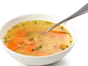 شوربة الدجاج.