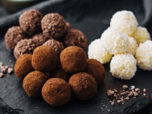 ملف وصفات حلوى الكرات الشهية والسريعة وبدون فرن 