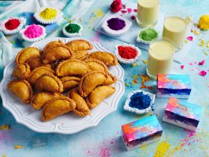 Emirates wishes customers 'Holi Hai'