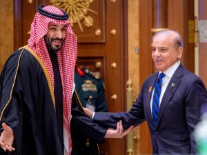 Pakistani PM visits KSA