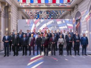 France and Britain mandated to lead Ukraine coalition against Russia