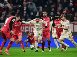 Bayer Leverkusen vs Bayern Munich in the 2024-25 UEFA Champions League 