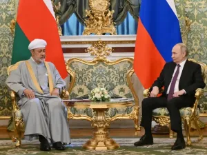 بوتين والسلطان هيثم