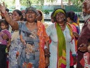 Deadly firecracker factory blast in India kills 22