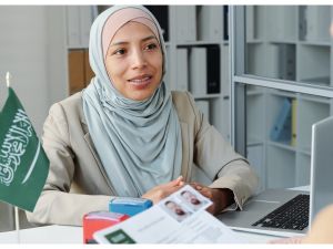وتيرة مرتفعة للتوظيف في القطاع الخاص السعودي, المصدر shutterstock