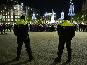 Car explosion rocks Amsterdam’s Dam Square