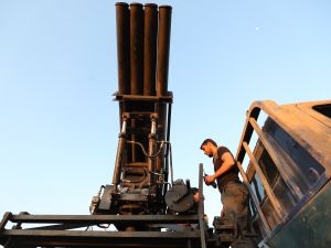 Hamas Strikes Israeli Forces in Rafah as Sirens Sound Across Israel