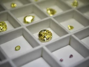 Russia’s largest-ever 100-carat diamond unveiled