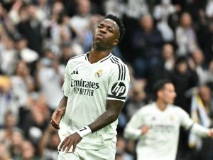 جماهير ريال مدريد تُطلق صافراتها ضد فينيسيوس بعد ركلة جزاء مهدرة