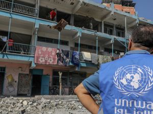 السلطة الفلسطينية تدين "انتهاك حق الأطفال في التعليم" بعد إغلاق إسرائيل مدرستين للأونروا 