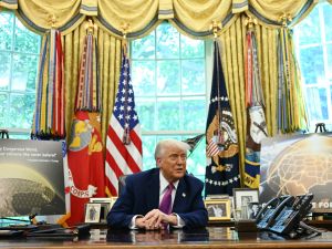  U.S. to deploy missile shield in space, sparking fears of new arms race