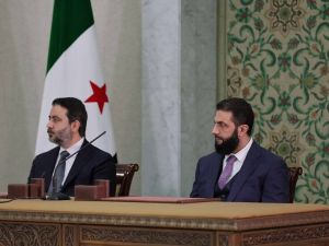 الرئيس السوري يصدر مرسوما جمهوريا بتشكيل هيئة عدالة انتقالية