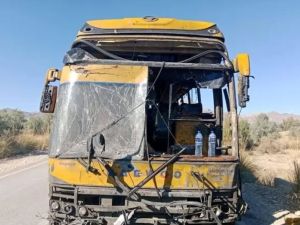 4 قتلى و30 مصابا في هجوم على حافلة مدرسية جنوب باكستان