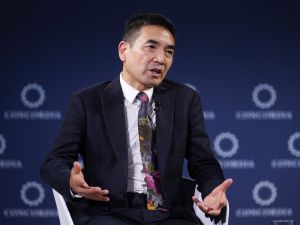 Tech CEOs are turning to AI to replace themselves