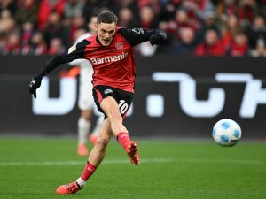 ليفربول يعرض أكثر من 100 مليون يورو لنجم ألمانيا فيرتز