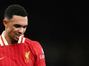 ليفربول يخطط لردّ ناري على ريال مدريد بعد صفقة أرنولد