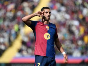 برشلونة يحدد سعر بيع فيران توريس رغم تألقه هذا الموسم