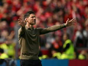 بداية حاسمة لألونسو في مدريد.. وثلاثي الدفاع أول الراحلين