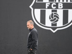 فليك يطالب برشلونة برد قوي في الكلاسيكو بعد خيبة الأبطال