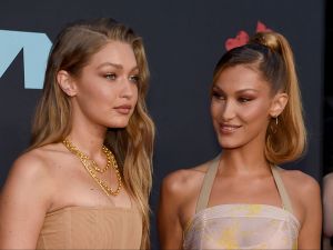 Bella Hadid / Gigi Hadid
