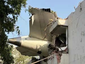 الطائرة الهندية