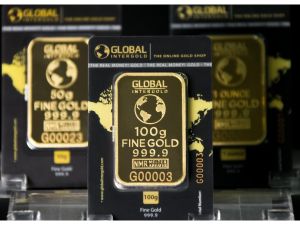 الذهب يقفز مع تزايد التوترات التجارية وتراجع الدولار