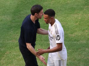 ريال مدريد يخطط لتعزيز دفاعه ويستهدف إبراهيما كوناتي