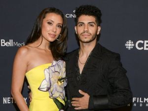 Mena Massoud / Emily Shah
