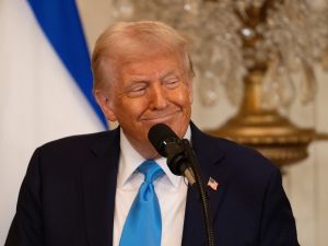 الحرب التجارية بين الولايات المتحدة والصين