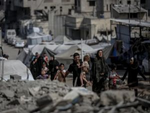 تهجير قسري للفلسطينيين من دير البلح