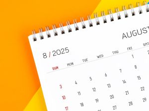 توقعات الأبراج لشهر أغسطس/ آب 2025