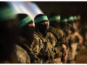 عناصر في كتائب القسام الجناح العسكري لحركة حماس