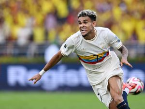 لويس دياز يقترب من بايرن ميونخ..وبرشلونة يفكر في راشفورد كبديل