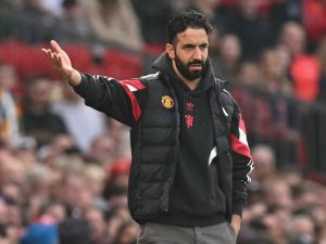 مانشستر يونايتد يستعد لتقديم عرض لضم كولو مواني