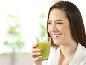 أضرار المبالغة في شرب الماتشا للنساء
