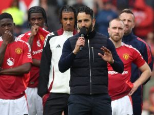 مانشستر يونايتد يجهز 130 مليون جنيه إسترليني لصفقتين..وعينه على نجم ريال مدريد