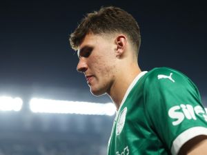 برشلونة يراقب موهبة بالميراس