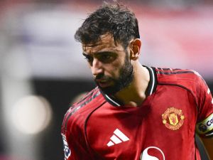 مانشستر يونايتد يوافق على بيع برونو فيرنانديز.. واللاعب يدرس الرحيل