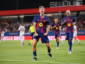 مستقبل فيرمين لوبيز مع برشلونة يظل غامضًا رغم رغبته في البقاء