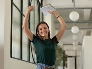 قائمة أغاني نجاح التوجيهي 2025