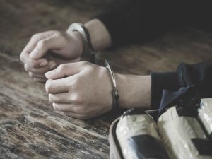 الأردن.. إحباط محاولة تهريب مخدرات عبر بالونات من الحدود 
