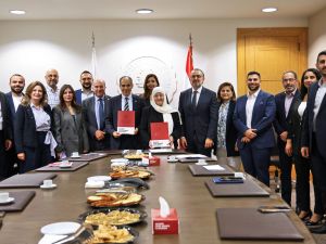 AUB and Hariri Foundation Sign MoU to Advance Sustainable Development, Evidence-Informed Policy, and Youth Empowerment