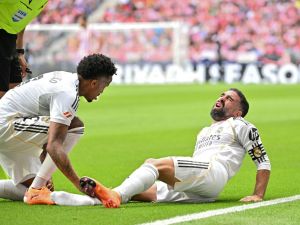 كارفاخال يغيب حتى 2026.. تفاصيل إصابته الخطيرة بعد الكلاسيكو