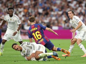 تصريحات لاعبي ريال مدريد تشعل غضب برشلونة مجددًا