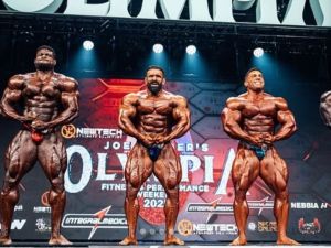 Lunsford Takes the Sandow, Choopan Named the People's Champion.