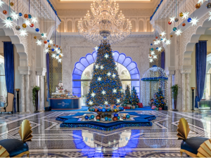 منتجع ريكسوس بريميوم جزيرة السعديات يدعو الضيوف للاحتفال بموسم الأعياد وسط أجواء مميّزة