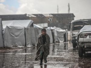 الأمطار تغمر غزة