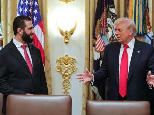 Al-Sharaa meets Trump at the White House in a historic thaw in U.S.-Syria relations