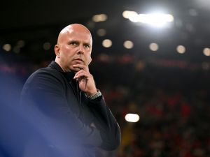 رسالة دعم من كلوب إلى سلوت بعد سقوط ليفربول أمام مانشستر سيتي