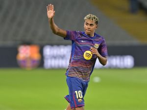 توتر جديد بين برشلونة ومنتخب إسبانيا بسبب إصابة لامين يامال